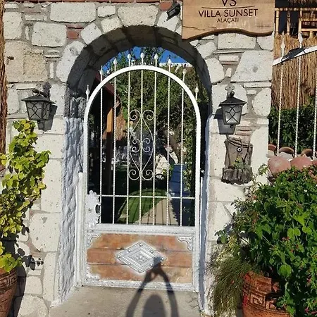 Alaçatı Sunset Butik *