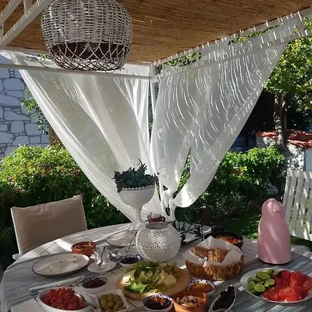 Alaçatı Sunset Butik Hotel